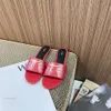 2024 Neue Mode Sandalen Designer Damen Tom Schwarz Flip Flop Männer Ford Miui Gummi Flache Sliders Luxus Sandale Hotel Mule Slide Sommer Mius Loafer Strand