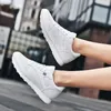 Chaussures décontractées blanc noir pour femmes baskets marque dames Tenis doux confortable respirant vulcanisé Trend45