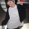 早春の女性TシャツデザイナーTシャツの誤った文字刺繍グラフィックティールーズカジュアルラウンドネックメンレディース半袖トップス