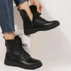 Botas grandes estilo britânico sapatos de couro de manga curta para mulheres outono lace up cinto fivela retro botas mujer