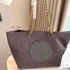 يقيس سلسلة NYLON المصممة الجديدة من مصمم الأزياء 31 × 28 سم نايلون Canvas Crossbody