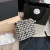 CC Bags Luxury Brand Shoulder Mini Women Material Bag Läder Tweed Classic Clamshell Handväska Plånbok Cross Card Holder Clutch NVKFT