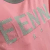 24SS Kadın Tasarımcı Tee Tasarımcı Mektup Baskı Tişörtlü Kızlar Milan Pist Mahsulü Üstler Marka Tasarımcı Külkü Çok Modin Gömlek Dış Giyim Örgü Sweater T-Shirt