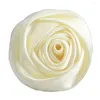 Kwiaty dekoracyjne 10pcs 5.5 cm satyny Wstążka Rose Rose Buquet Buquet Soft Flower Corsage Sztuczna łatka Dekoracja ślubna