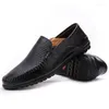 Sapatos casuais de couro genuíno marca 2024 mocassins italianos mocassins respirável deslizamento em preto condução plus size 38-47