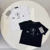 Summer Kids T-shirt Luxury Designer Black White Children Kortärmad 100% bomull för flickor pojkar baby toppar tees barnkläder