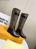 Boots Fashion Women Designer laarzen over de knie Volledige letter Gedrukte ritssluiting Lang Black Bruin Echt lederen luxe Q240321