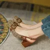 Насосы Новые летние сандалии для женщин 2022 Ретро -квадратные квадратные носки высокие каблуки Женщина Скаль