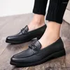 Casual Shoes loafers mäns brittiska äkta läderföretag formella sliten slip-on bankett klänning bröllop