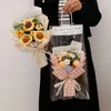 Dekorative Blumen, Rosen, gehäkelte Elterntagsgeschenke, Sonnenblumenstrauß, handgemachtes gestricktes Geburtstagsgeschenk für Lehrer