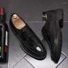 Chaussures décontractées en cuir pointu pour hommes, Style britannique, à lacets, basses, quotidiennes, polyvalentes, surélevées