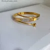 Braccialetti con ciondoli nuovo braccialetto regalo braccialetto con ciondoli placcato oro 18 carati acciaio inossidabile di alta qualità nessuna dissolvenza compleanno amore gioielli matrimonio compleanno boutique gioielli Q240321