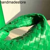 BottegVenetas Jodie Designer Handtassen Koop geknoopte geweven tas Papegaaigroen Klassiek Hoorn Eén schouder Draagbaar dames echt leer