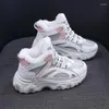 Zapatos casuales Zapatillas de deporte para mujer Bloque de color Suela gruesa Forro de felpa cálido y grueso Plataforma para correr antideslizante Tenis