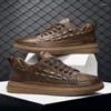 Chaussures décontractées motif Crocodile en cuir fait à la main pour hommes, baskets Design, mocassins de conduite