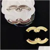 Pins Broches Pins de Ouro Designer Selo Roupas Jóias Moda Pérola 18K Banhado Mens Mulheres Ouble Carta Pingente Broche Sweater S DHPFR