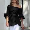 Damesblouses Ademend Dames Top Taille Strakke tops Elegante schuine kraag Vetersluiting Zomerblouse met uitlopende halve mouw Effen