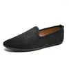 Casual Shoes Slip On Men's Loafers Classic Summer Moccasins Man Lätt äkta läder Male Flats Handgjorda skor