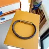 Bracelets fleur Plaid cuir corde marron marque Bracelet de créateur femmes hommes métal bracelets porte-bonheur cadeau de mode pour soeur