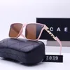 Q6jk Luxury Designer Classic Metal Letter Legs Sunglasses for Women Outdoor Travel Anti-brightness with Original Box