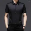 Abiti da uomo Camicie su misura per uomo Moda casual Slim Fit Tinta unita Business Maniche corte Top estivi Abbigliamento Logo