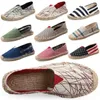 Casual Shoes Mens Espadrilles Mannen Patchwork Slip Op Zomer Schoenen Loafers Ademend Outdoor Comfort Summer Sneakers Men