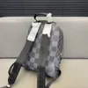 Luksusowy projektant mężczyzn 24ss Nowy plecak torebka męska torebka torebka na ramię szkolna szkolna podkład plecak na zewnątrz 39 cm