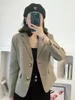 Abiti da donna 2024 Classico Khaki monopetto Blazer allentato per le donne Abbigliamento da ufficio Cappotto di moda Giacca da abito di base Femmle Chic Outwear