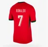 2024 Maglie da calcio portoghese Ronaldo Ruben Neves Shirt calcistica Portogallo Bernardo Bruno Fernandes Camisa de Futebol Men Kits Equipment Kit