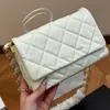 Designer bags High quality CF Piano Bag Vintage women's diamond lattice Thick chain baguette underarm bag crossbody bag 23K single shoulder crossbody cover bag