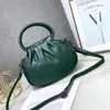 Totes Luxury Ruched Design Cowhide Leather Shoulder Påsar för kvinnor handväskor riktig hud hobo crossbody väska liten mamma handväska