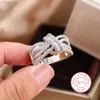 Nya modekvinnor Sterling Sier Wedding Party Unique Bow Personality Zircon Ring utsökta smycken