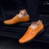 Scarpe casual da uomo Sneakers traspiranti primaverili in pelle leggera suola morbida comode taglia grande 47 da uomo