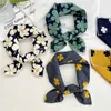 Kleine vierkante sjaal van katoen en linnen voor dames in de lente en zomer nieuwe Koreaanse versie frisse en bloemige temperament nekbescherming kleine sjaal hoofdband sjaal