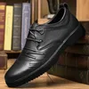 Casual Shoes Brand Top Layer Cowhide Business Leather Högkvalitativ vårmode och bekväma spetsar upp män