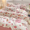 Set di biancheria da letto Set di 4 pezzi in cotone dolce semplice Lenzuolo e trapunta Piumino in 3 pezzi per dormitorio floreale coreano per ragazza