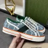 Projektant Tennis 1977 Mężczyźni Sneakers High Top Women Buty płaskie gumowe trenerzy haftowane platforma Sneaker Vintage Canvas Trener z pudełkiem