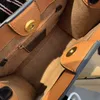 Neue Designer-Einkaufstasche aus reinem Leder in reiner Farbe mit altem Aufdruck und magnetischer Schnalle, einzelne Schulter, schräge Spannweite, Einkaufstasche für Damen, Mama-Einkaufstasche, kurze Reisetasche