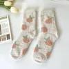 Chaussettes Kawaii pour femmes, mignonnes, épaisses, chaudes et douces, en peluche polaire de corail, vêtements thermiques pour la maison, pour dormir au sol, automne et hiver