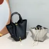 High quality designer luxury bucket bag Womens new lychee grain vegetable basket purse 18cm advanced sense large capacity handbag mini tote wallet