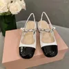 Klädskor 2024 Summer Sandals Fashion Round Toe Women Cisise Mary Janes Pearl Decor Sapato Feminino Storlek 35-40