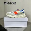 sapatos de grife sapatos de corrida new v1 v2 v3 v4 v6 para homens mulheres camurça biscoito de biscoito rosa chuveiro de bebê azul branco salto externo trilha de cena unissex tênis tamanho 36-45