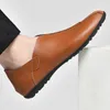 Casual Shoes Men Genuine Leather Mens Loafers Handmade Moccasins Soft Slip On Men's Boat Big Size 36-47 Retro Lightweight