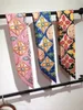 豪華なvブルーゴールドスカーフデザイナーロゴレター古いファンシーソフトウォームの大きなショール女性シルクの両面スカーフ卸売から90x90cmの贈り物