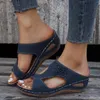 Sandali Pantofole con zeppa con plateau Scarpe da donna all'aperto 2024 Tendenza estiva Nero romano Comode infradito da donna casual da spiaggia