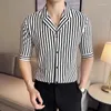 남성용 캐주얼 셔츠 플러스 크기 4xl 긴 슬리브 블랙 흰색 줄무늬 남성용 봄 여름 여름 한국 스타일의 슬림 한 수컷 드레스 셔츠 스트리트웨어