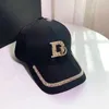 Berretti da baseball Lettera M Berretto da baseball bling da donna Moda donna con strass Snapback Cappelli hip-hop Cappello da sole casual