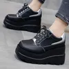 Klänningskor Fashion Women's Spring Autumn 2024 Women Platform High Heels Classic Black Casual Wedge Heel Hiss Mujer Bombas