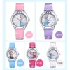 Montre à quartz avec ceinture pour fille de l'école primaire Ice and Snow Romance Princess Isaanna