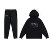 Män s hoodie -spårningsdräkter Set designer broderi bokstav lyx svart vit grå regnbåge färg sommar sport mode bomullssladd shor